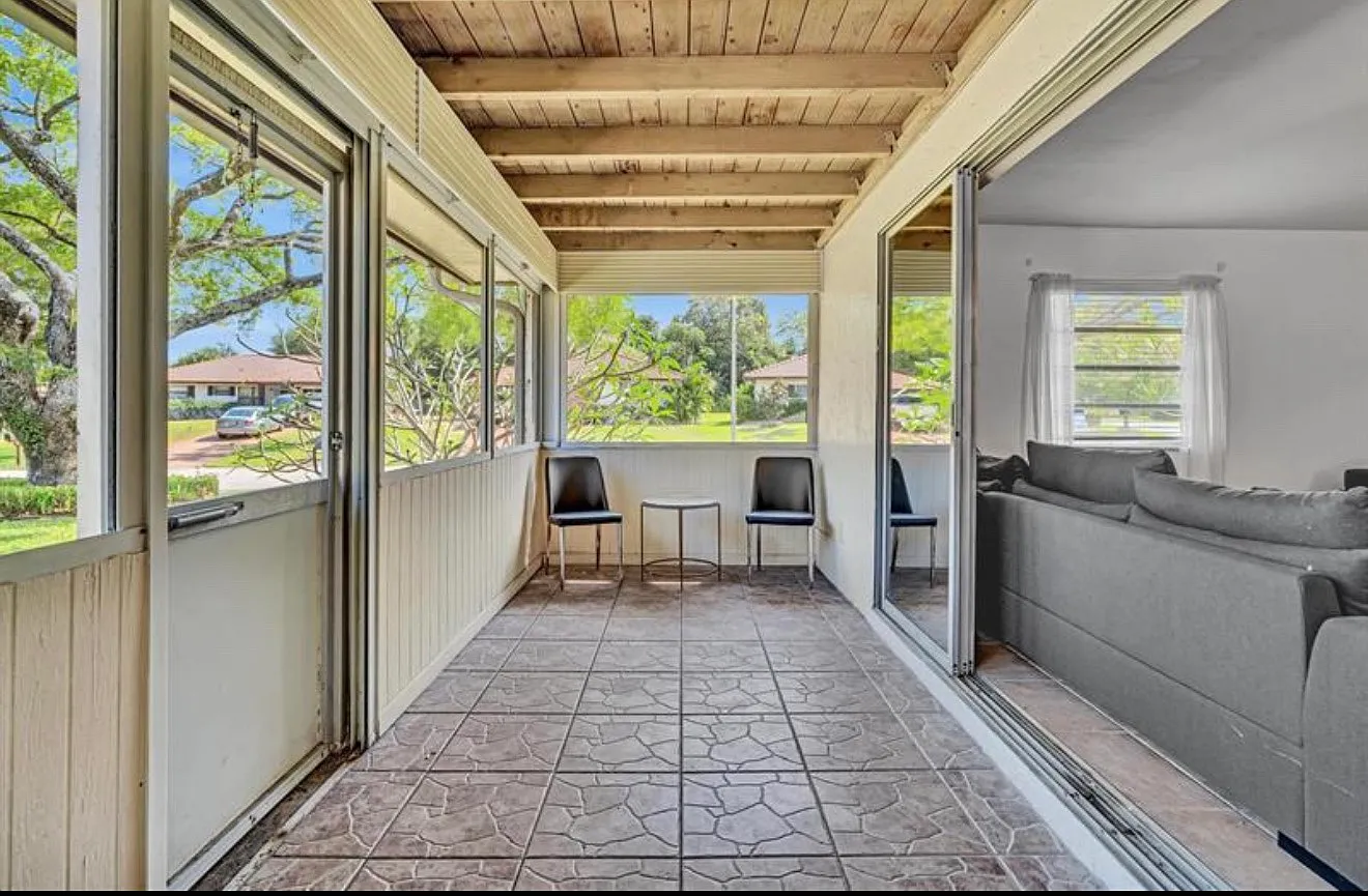 2 bed, $2,435 — Photo 1
