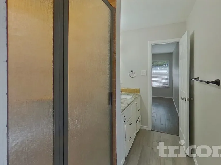 4000 Sapphire Ln — Photo 8