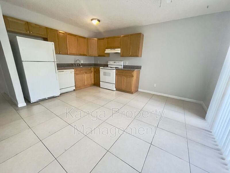 1st image of 3509 Coral Springs Dr