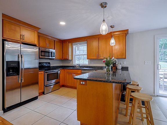 4th image of 121 Birkdale Road