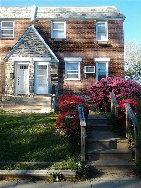 1041 Fanshawe St. Front of House 2