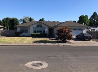 3322 Ford Dr, Medford, OR