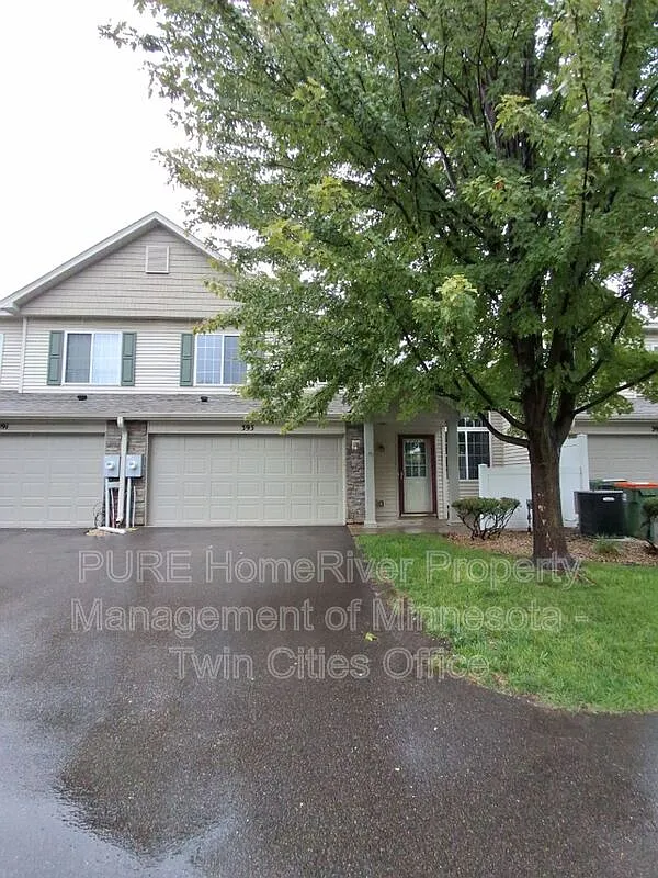 2 bed, 2.0 bath, 1440 sqft, $2,200 — Photo 1