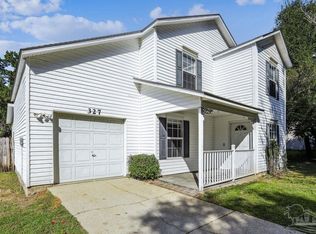 327 Robinhood Ln, Pensacola, FL 32526