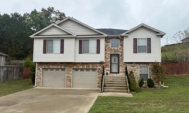106 Creek View Dr