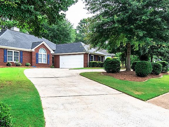 4th image of 2551 Farrington Ct NE