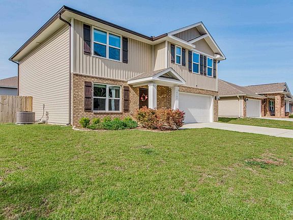 2nd image of 10580 Queens Gate Cir