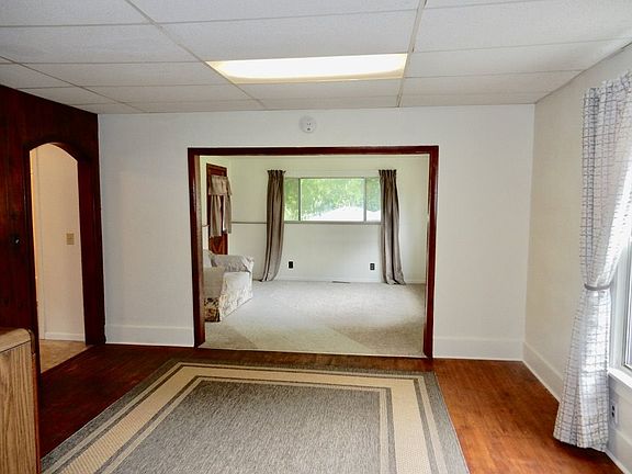 4th image of 1434 E Wilson Ave