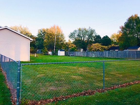 5th image of 1713 W Earl Dr
