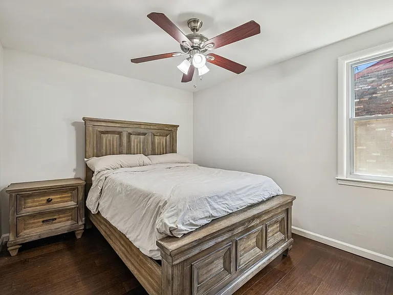 833 Rose Park Dr — Photo 24