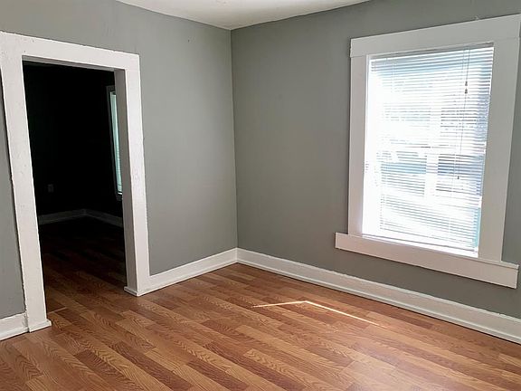 5th image of 7109 Avenue E #1