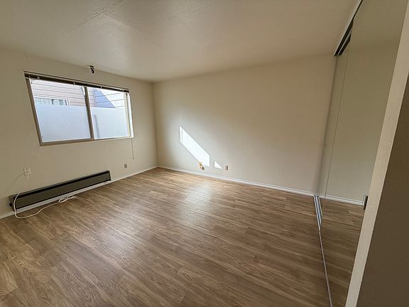 5th image of 2460 Chestnut St #201