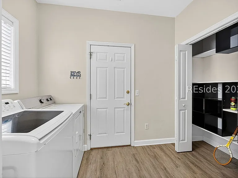 51 E Morgan Ct — Photo 26