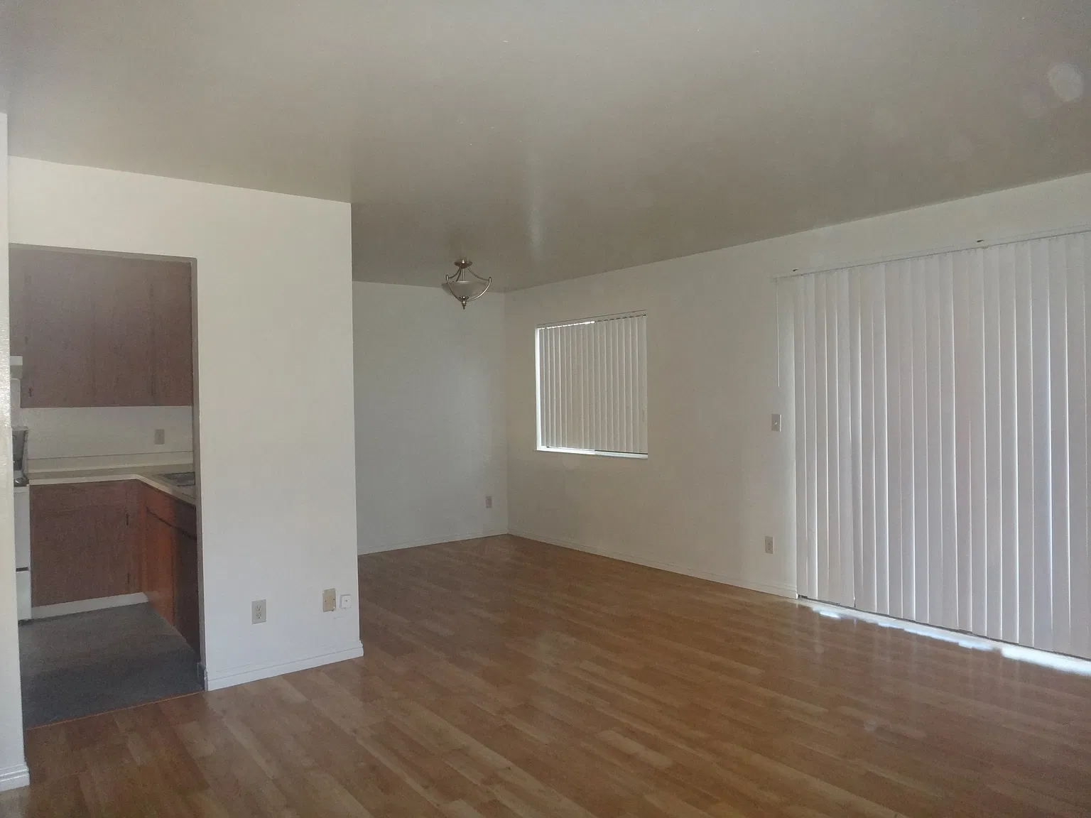 3 bed, 1.5 bath, 1200 sqft, $3,500 — Photo 4