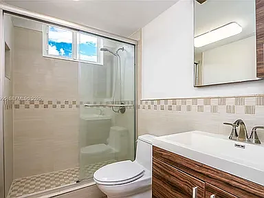 921 Jefferson Ave #3C — Photo 7