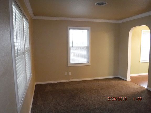 5th image of 905 Orange St