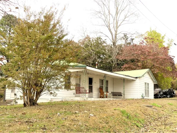 334 Perryville Cem Rd, Parsons, TN 38363