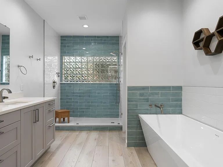 14140 Regency Pl — Photo 23