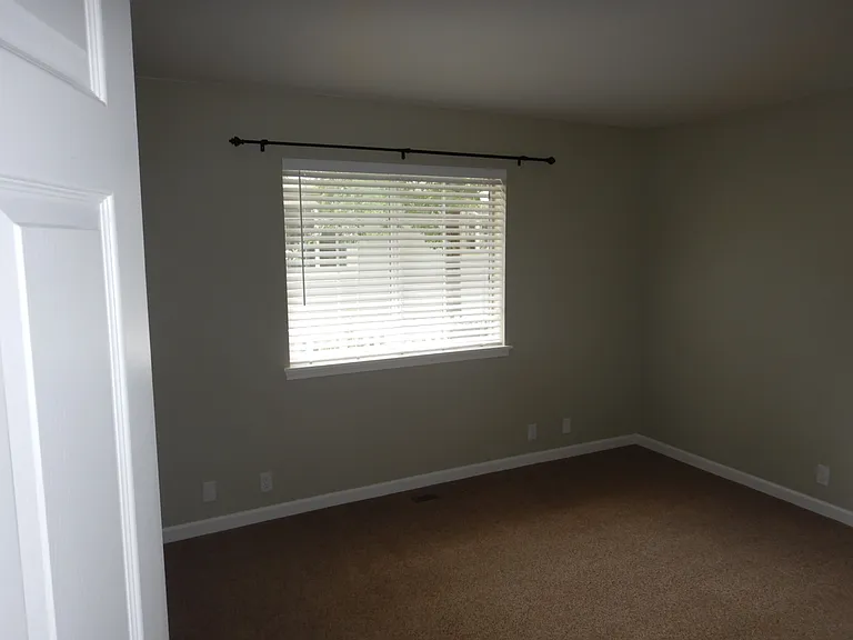 3745 Brighton Way — Photo 10
