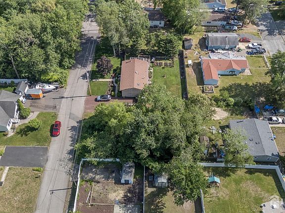 3rd image of 22 Walnut St