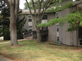 5805 W Ridgecrest Dr APT 302, Peoria, IL 61615