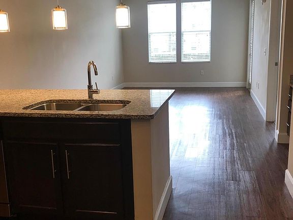 3rd image of 1237 Lake Baldwin Ln Unit 106
