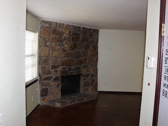 5th image of 2620 N Ann Arbor Ave APT 111
