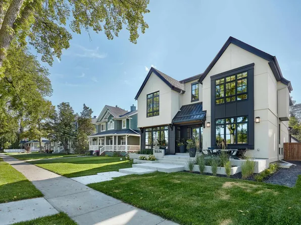 10534 139th St NW, Edmonton, AB T5N 2K7