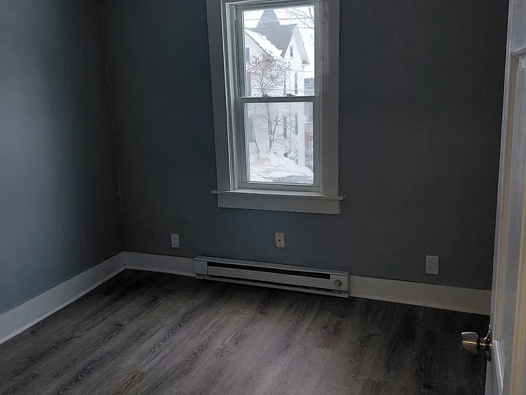 1328 Main St — Photo 5