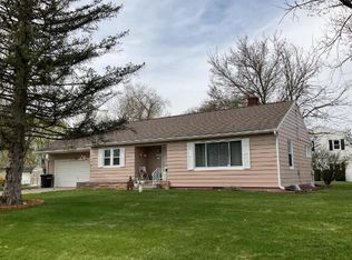 300 Cedar Dr, Michigan Center, MI
