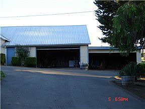 garage and carport