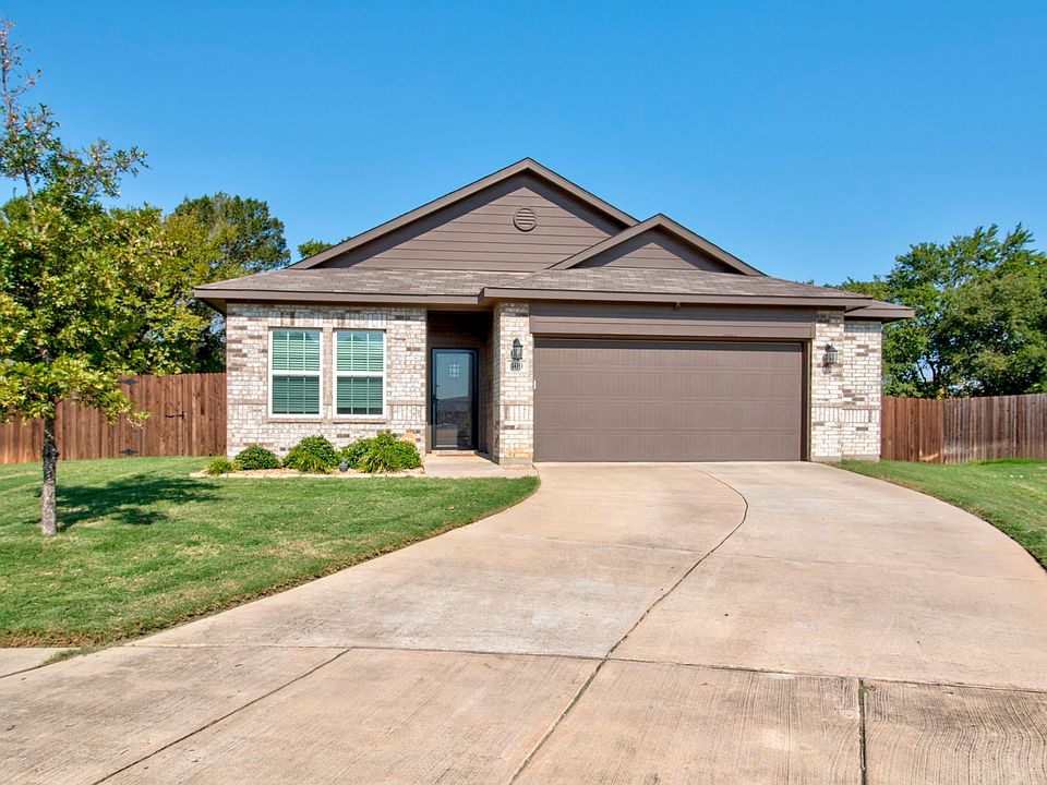 1st image of 400 Countryside Dr