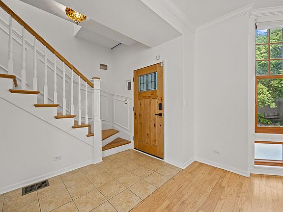 2nd image of 1323 E 61st St