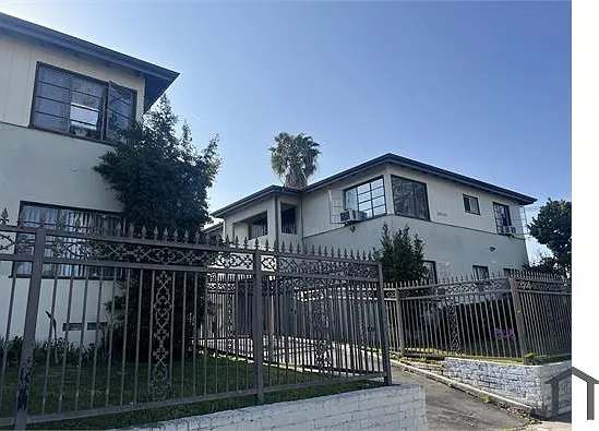 1 bed, $2,150 — Photo 2