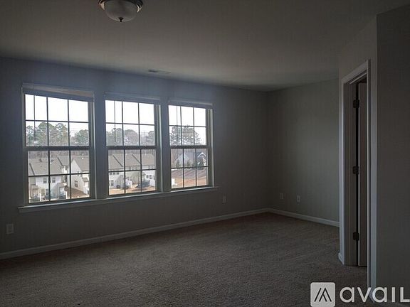 4th image of 53 S Grey Abbey Dr