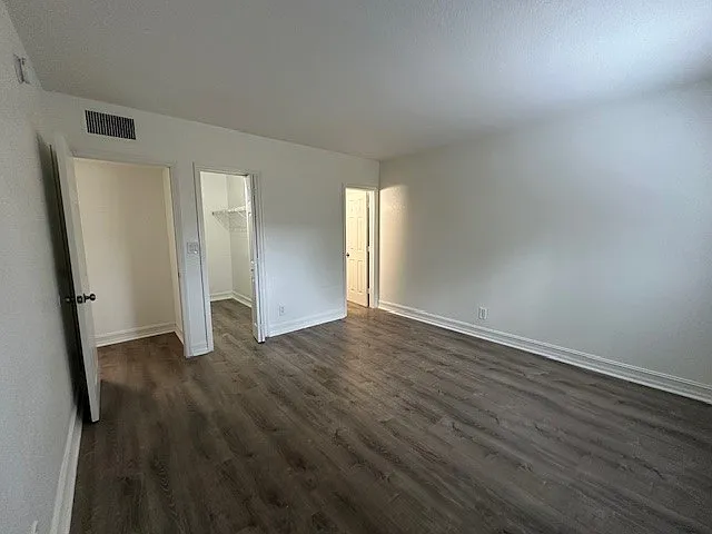Dixie Realty LLC — Photo 14