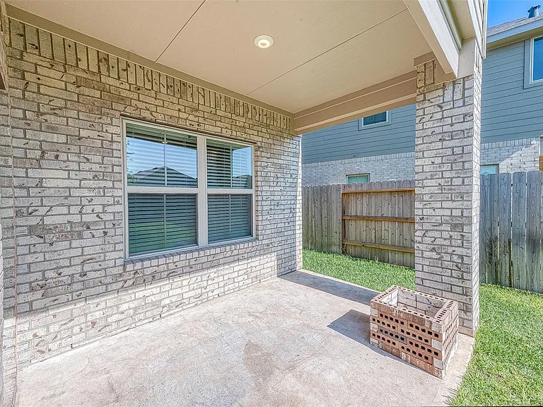 462 Aurora Creek Ln — Photo 34