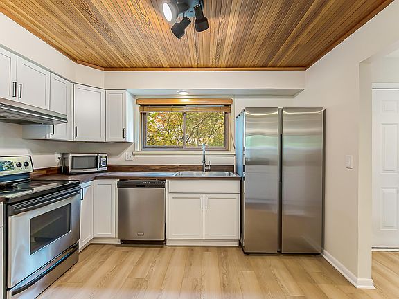 5th image of 2161 Pauline Ct