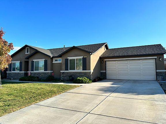 4th image of 2127 Tule River Ave