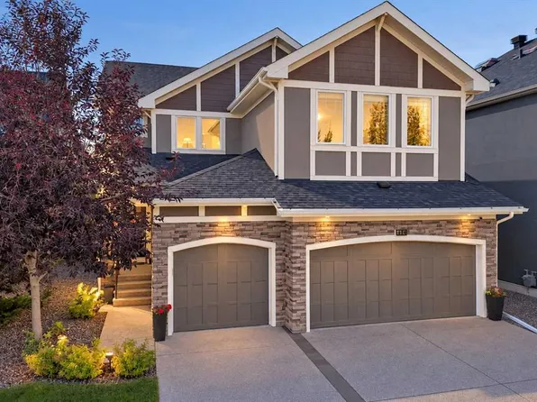 11 E Aspen Vista Way SW, Calgary, AB T3H 0Y7
