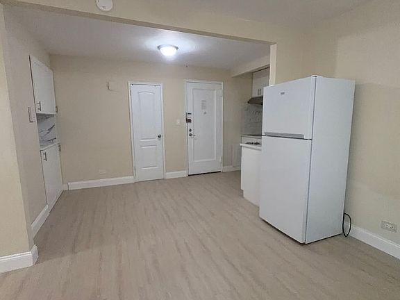 5th image of 14735 38th Ave #C23