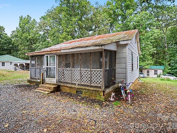 4th image of 1016 Wade Rorie Rd