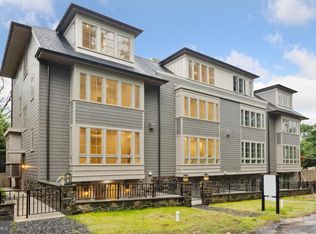 8215 Shawnee St, Philadelphia, PA