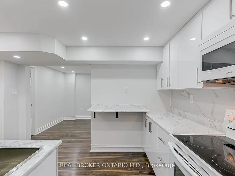 47 Rotary Dr — Photo 13