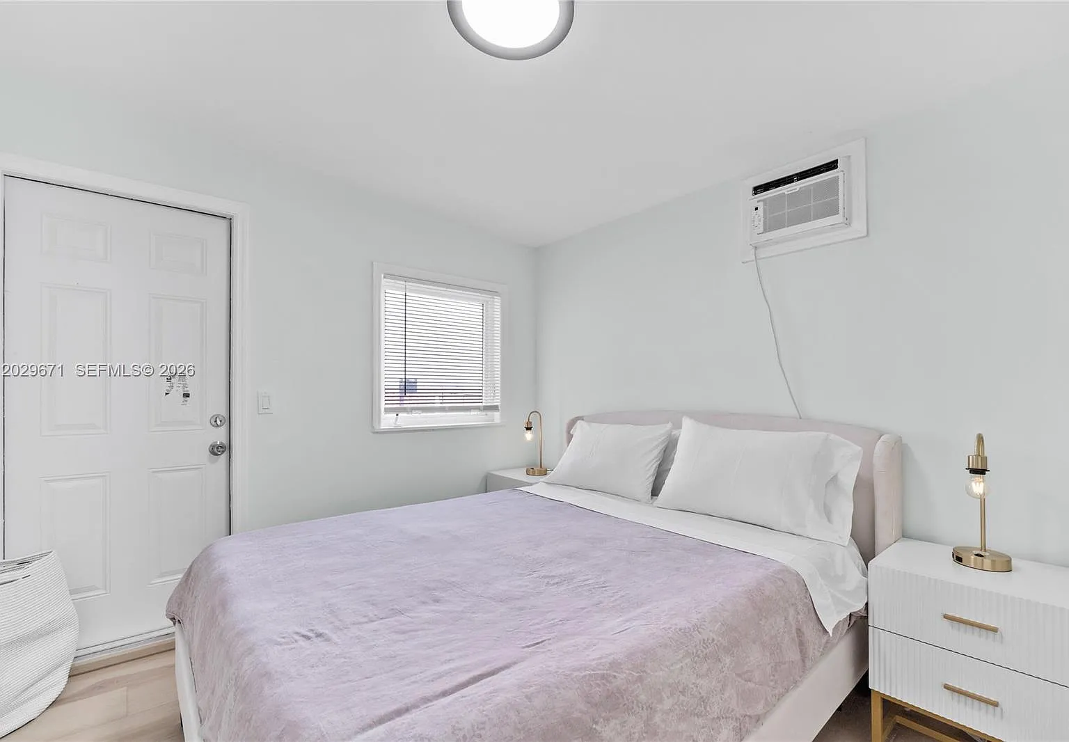 4 bed, 2.0 bath, $3,500 — Photo 3