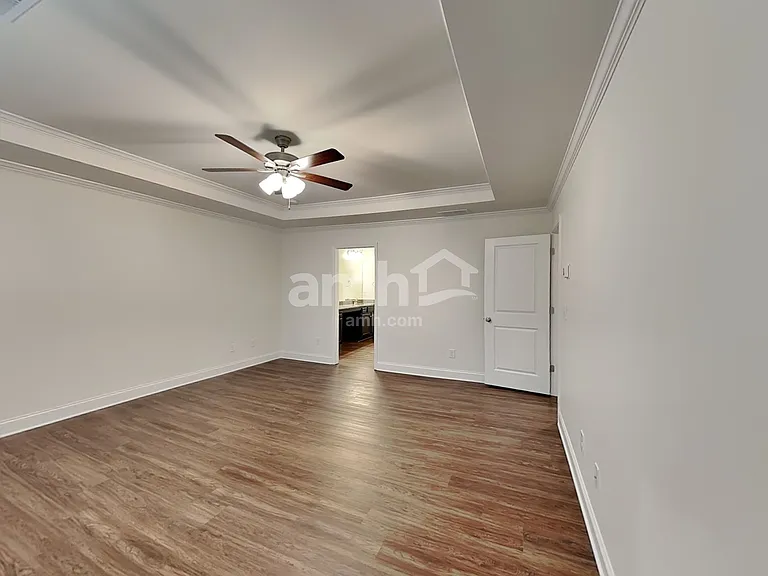 5020 Hudson Valley Dr — Photo 14