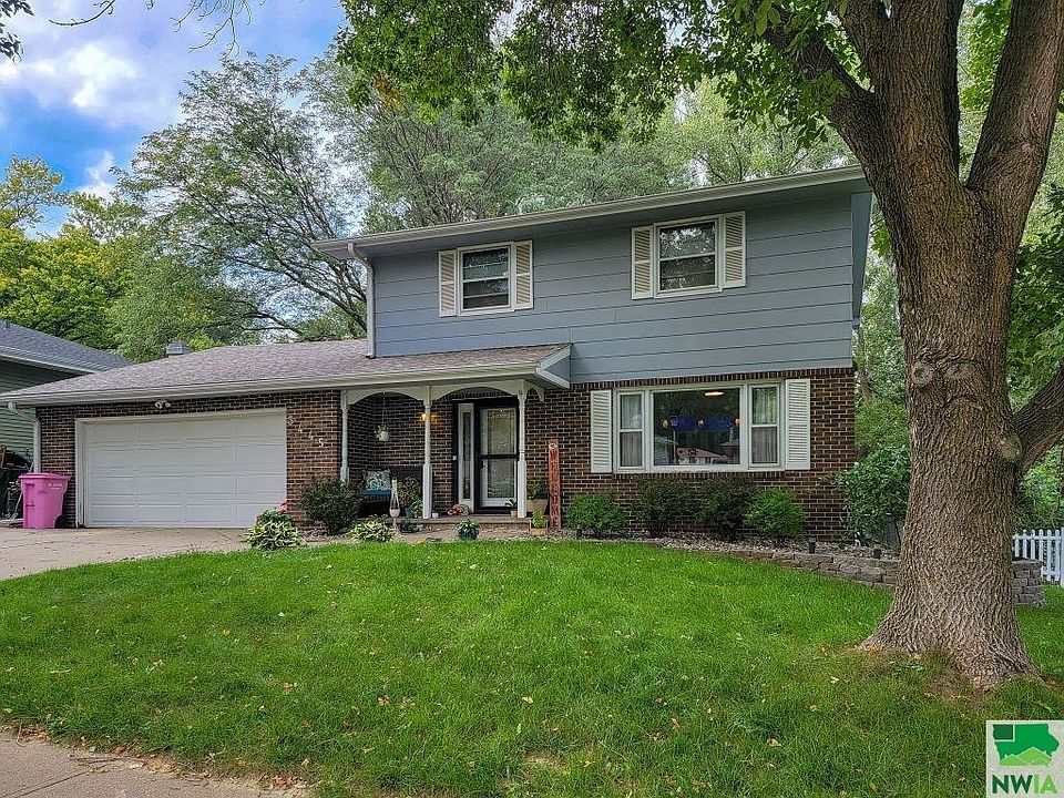 1st image of 3445 Walden Ave