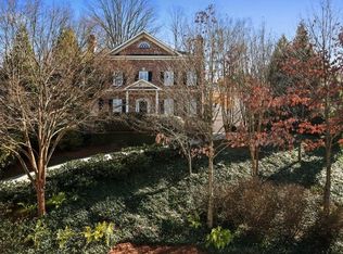 1174 Dawn View Ln NW, Atlanta, GA 30327