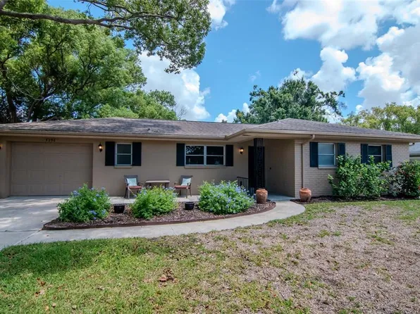 3250 Causeway Dr, Palm Harbor, FL 34684