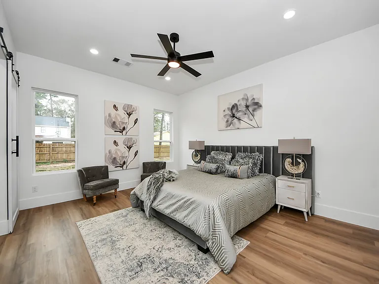 23855 Creekwood Dr — Photo 32